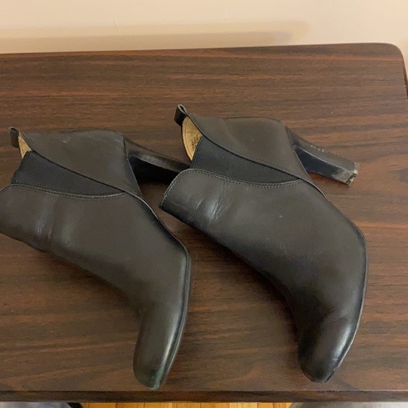 Jones New York Leather Booties Size 8 - Picture 3 of 15
